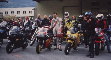 Besammlung, denn 170 Bikes fahren nach Arosa